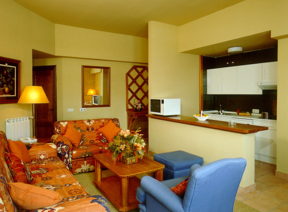 Hotel Apartamentos Trevenque Sierra Nevada Luaran gambar