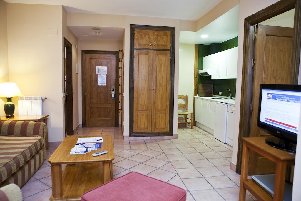 Hotel Apartamentos Trevenque Sierra Nevada Luaran gambar